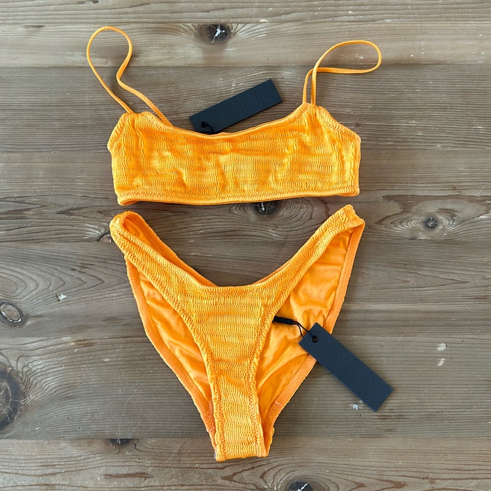 TRIANGL MICA NORMAL DESERT (ORANGE) NO BAG NEW WITH TAGS
